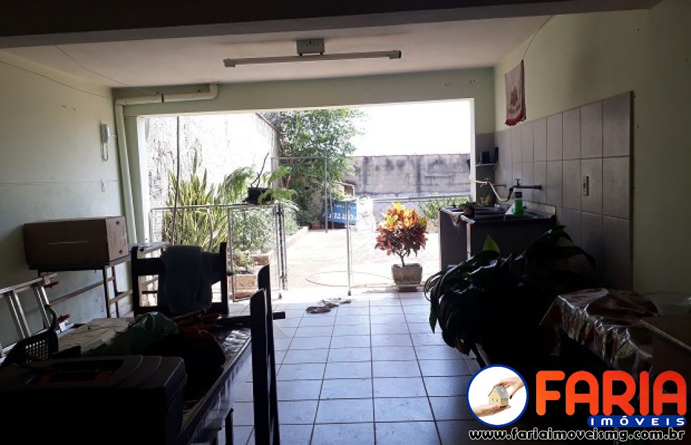 252 - Casa à venda no bairro PROVIDÊNCIA - Faria Imóveis 2