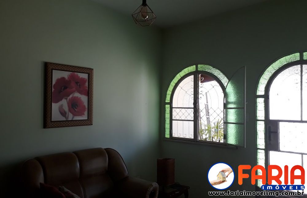 252 - Casa à venda no bairro PROVIDÊNCIA - Faria Imóveis 12