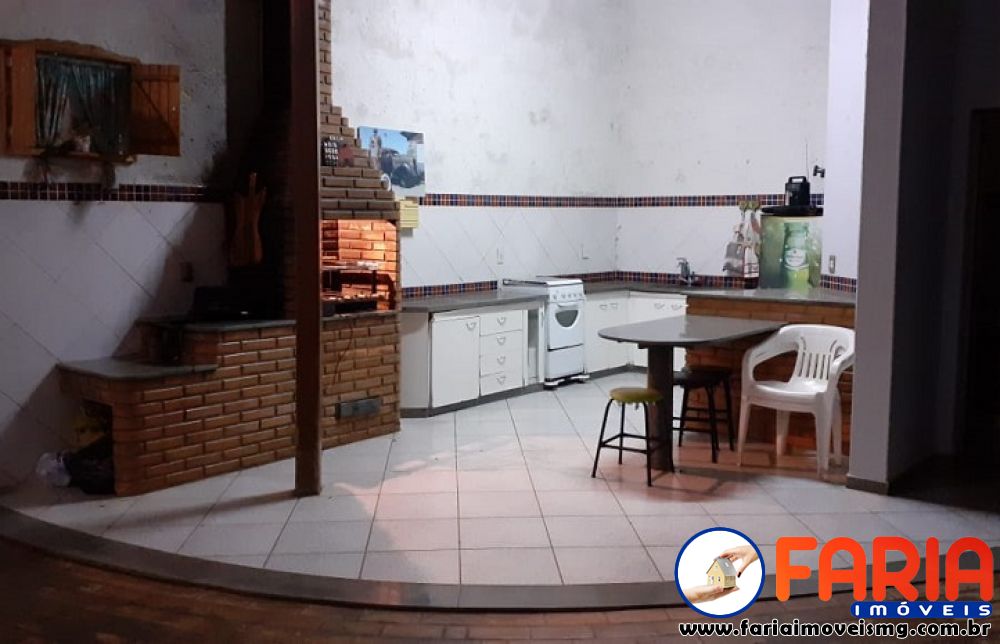 273 - Casa à venda no bairro CASTELO BRANCO - Faria Imóveis 1