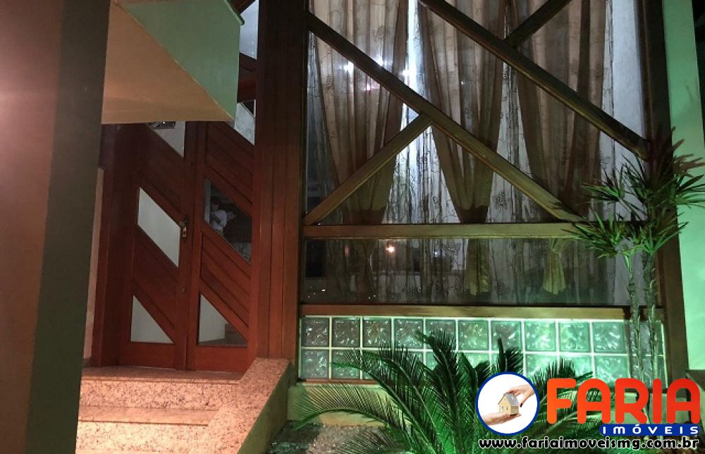 273 - Casa à venda no bairro CASTELO BRANCO - Faria Imóveis 8