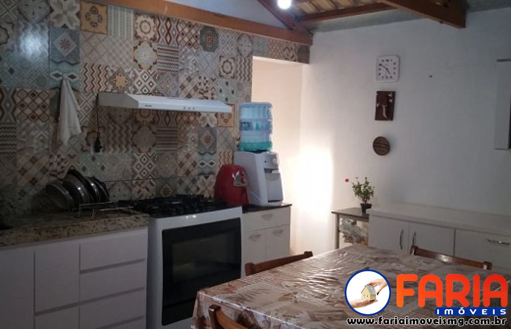 352 - Casa à venda no bairro SENADOR VALADARES - Faria Imóveis 3