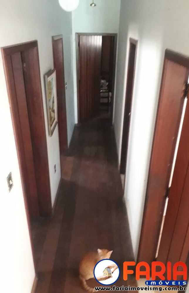 360 - Casa à venda no bairro CENTRO - Faria Imóveis 10