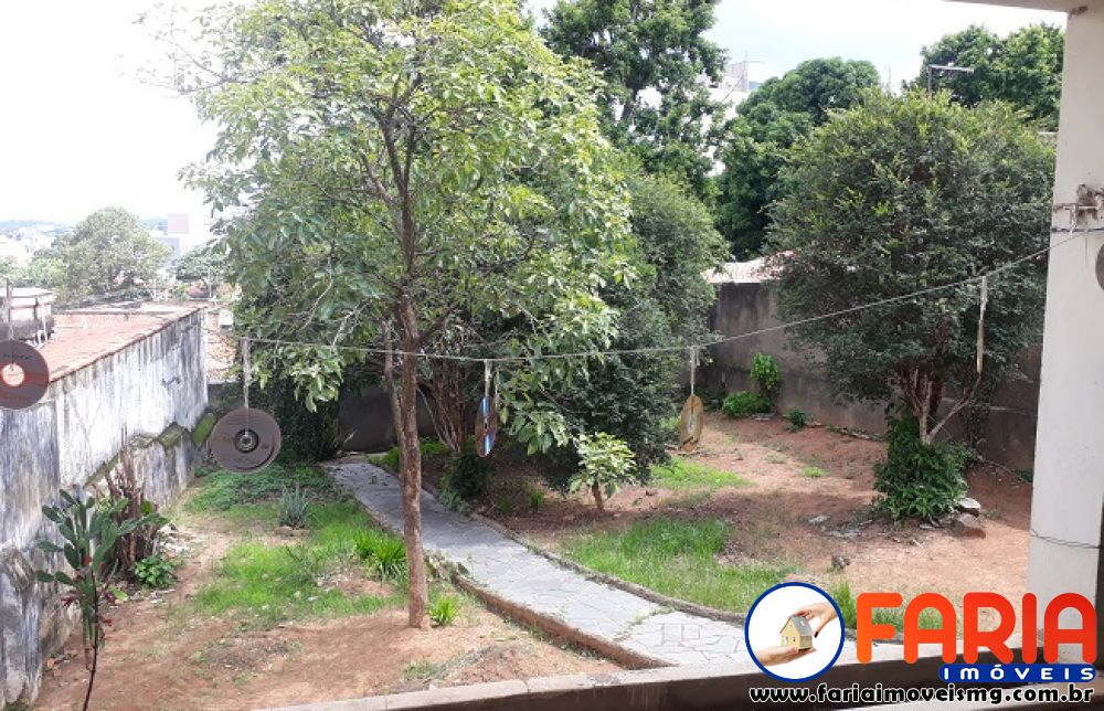 360 - Casa à venda no bairro CENTRO - Faria Imóveis 19