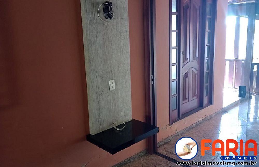 361 - Casa à venda no bairro VILA ROMUALDO - Faria Imóveis 10