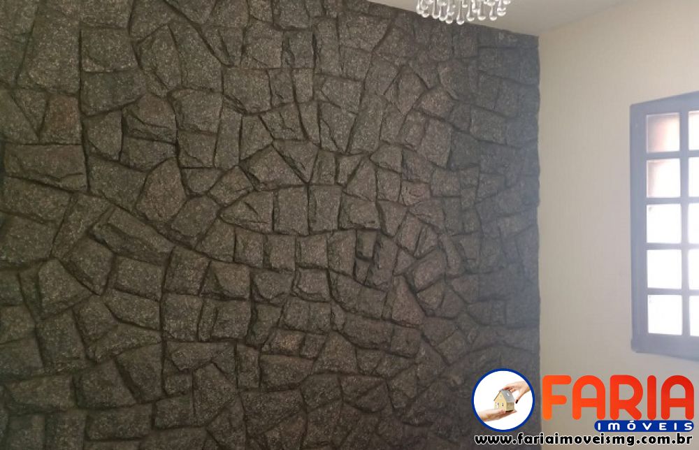 361 - Casa à venda no bairro VILA ROMUALDO - Faria Imóveis 15