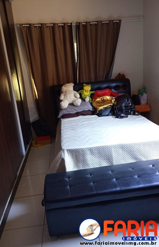 390 - Casa &agrave; venda no bairro SÃO CRÍSTOVÃO - Faria Im&oacute;veis 14