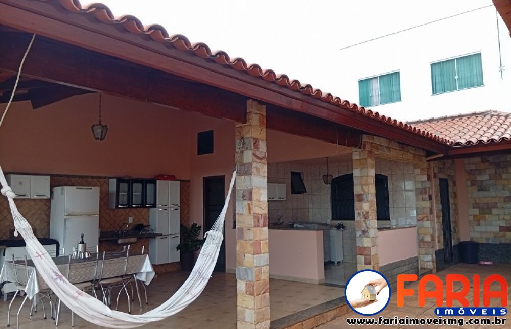 391 - Casa &agrave; venda no bairro PROVIDÊNCIA - Faria Im&oacute;veis 1