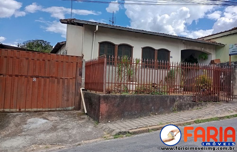 Casa &agrave; venda no bairro CENTRO