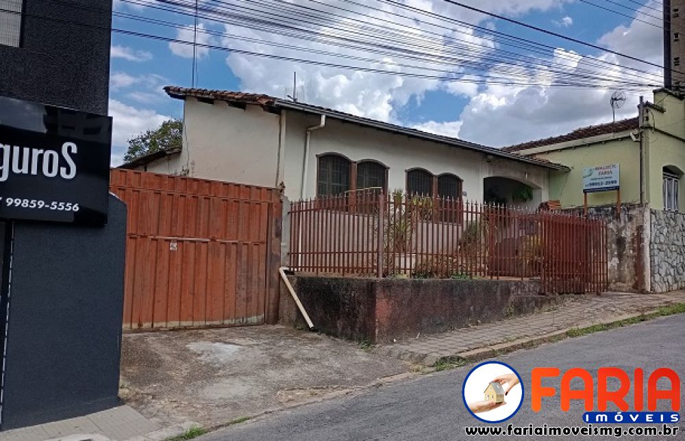 393 - Casa &agrave; venda no bairro CENTRO - Faria Im&oacute;veis 2